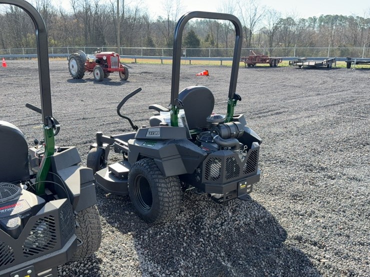 #4082-•-yakta-yxr-320-zero-turn-mower-image-10