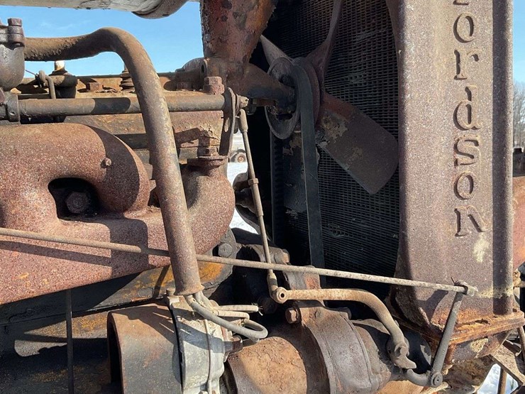 1938-fordson-all-around-image-22