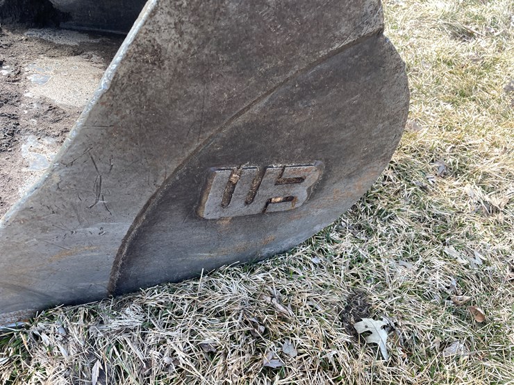 2020-deere-60g-image-9