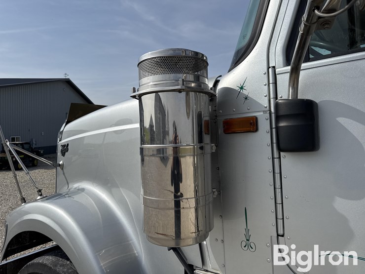 2013-international-9900-image-19