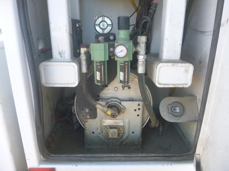 2015-ford-f550-image-19