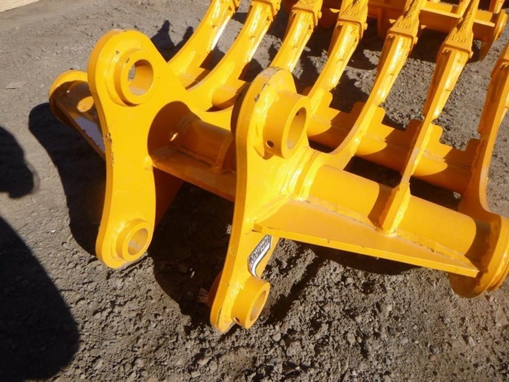 caterpillar-305-image-5