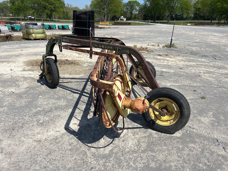 john-deere-670-image-2