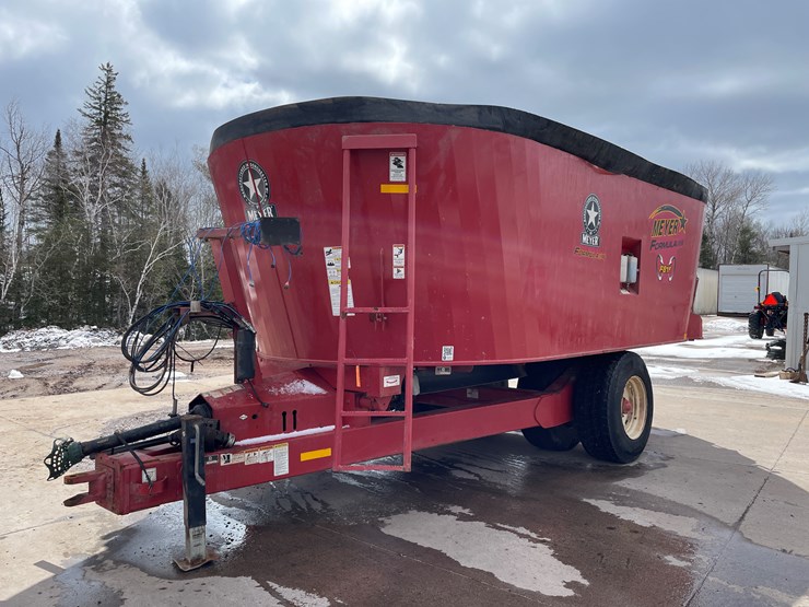 2021-meyer-f815-image-1