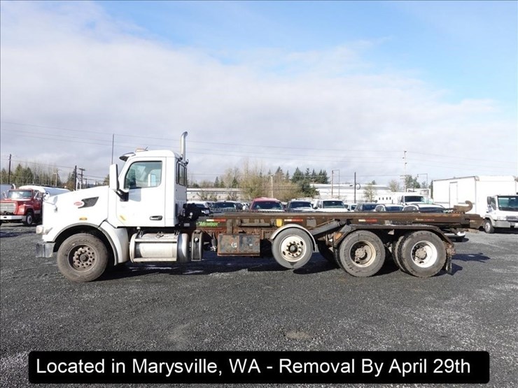 2015-peterbilt-567-image-4