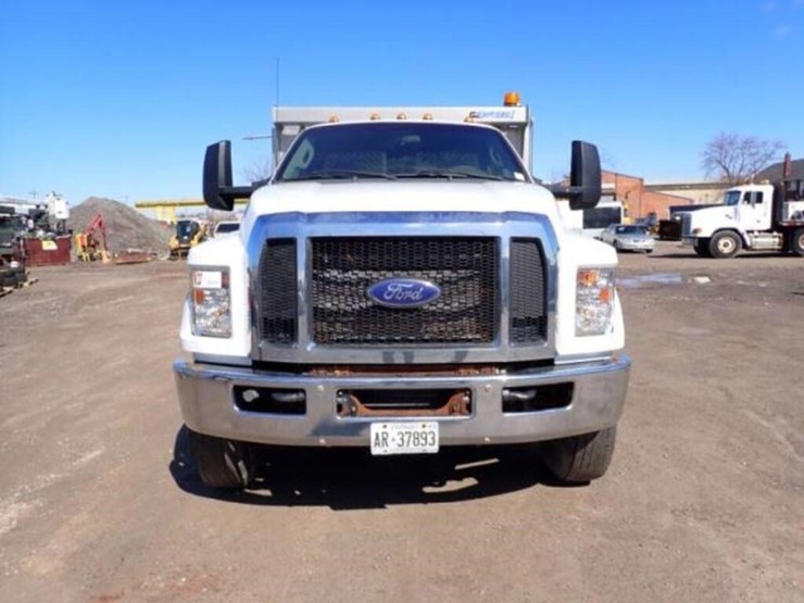 2017-ford-f750-image-2