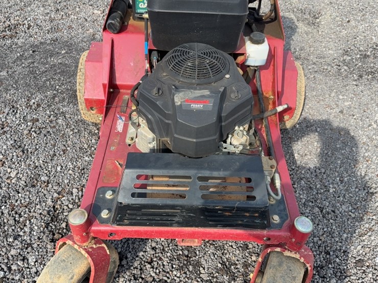 #4096-•-toro-stand-on-aerator-image-5