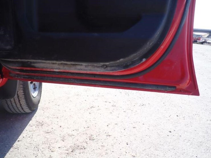 2022-chevrolet-2500hd-image-47