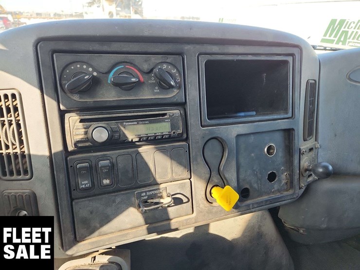 2006-international-durastar-4300-image-20