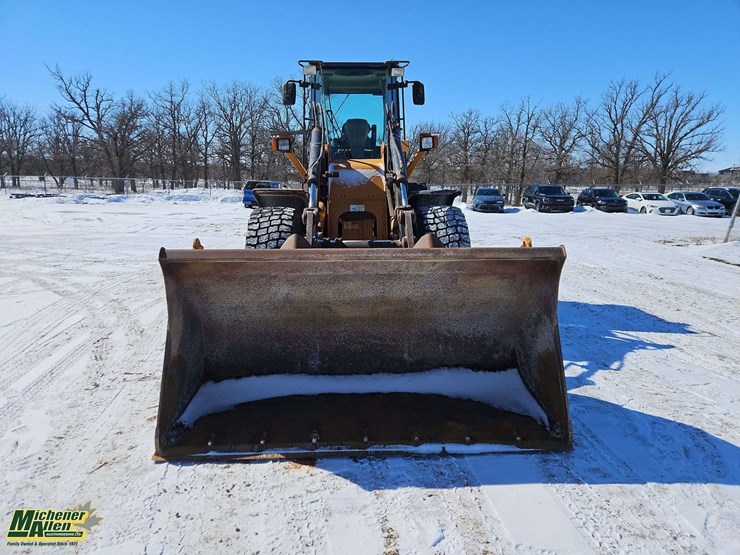 2003-case-621d-xt-image-10