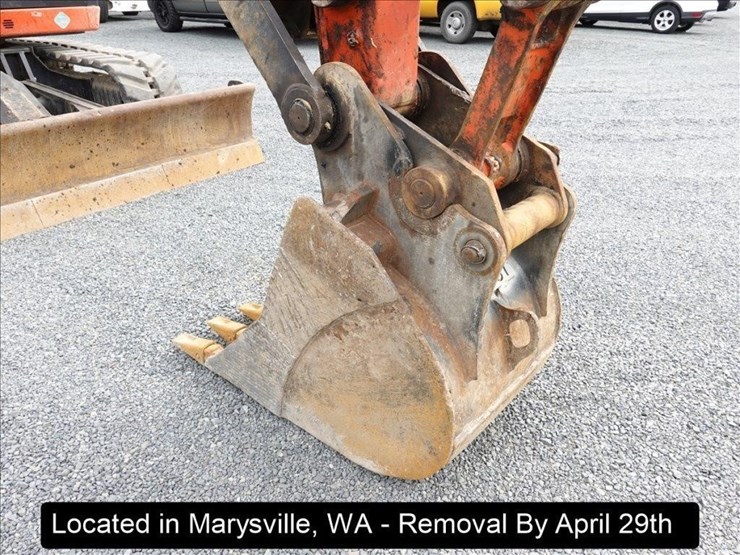 2015-kubota-kx080-4-image-26