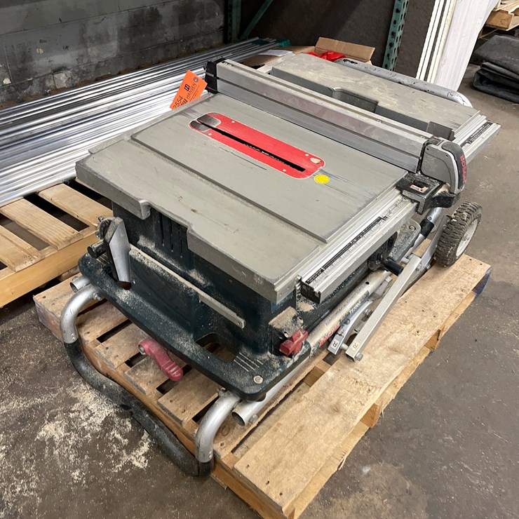 #2554 • Bosch Table Saw (Columbia Heights, MN)
