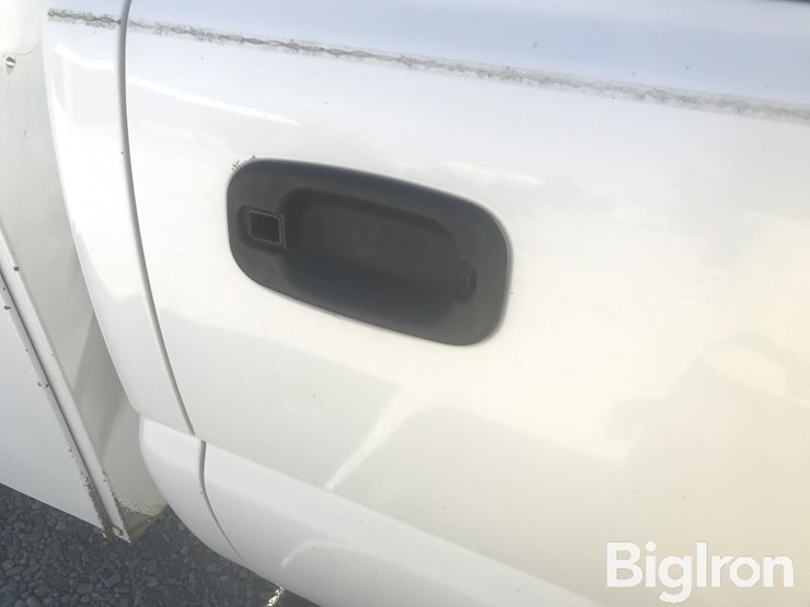 2007-chevrolet-3500-image-17