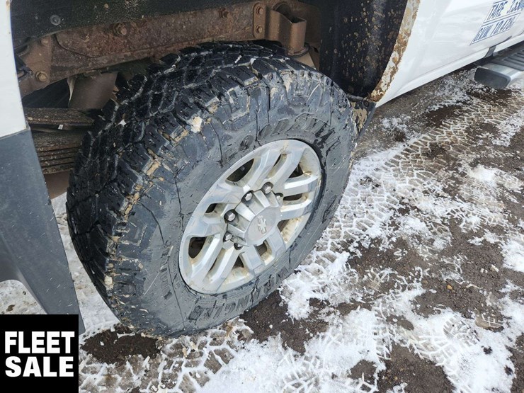 2016-chevrolet-silverado-3500hd-image-30