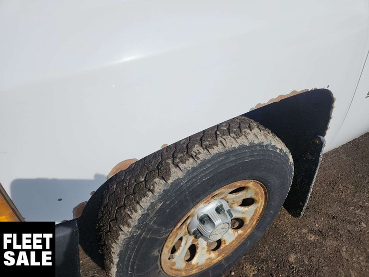 2013-chevrolet-silverado-1500-image-39