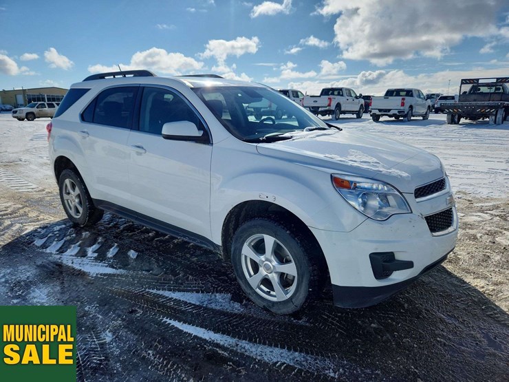 2015-chevrolet-equinox-lt-image-2