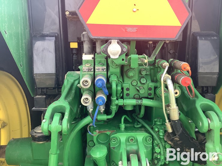 2011-john-deere-7230-image-10