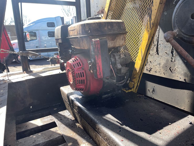 #2504-•-1970-fontaine-hot-asphalt-tanker-trailer-(has-mn-trailer)-(ham-lake,-mn)-image-15