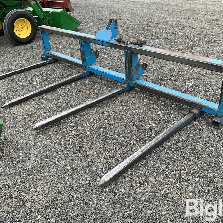Bohnert 3-Pt Bale Carrier