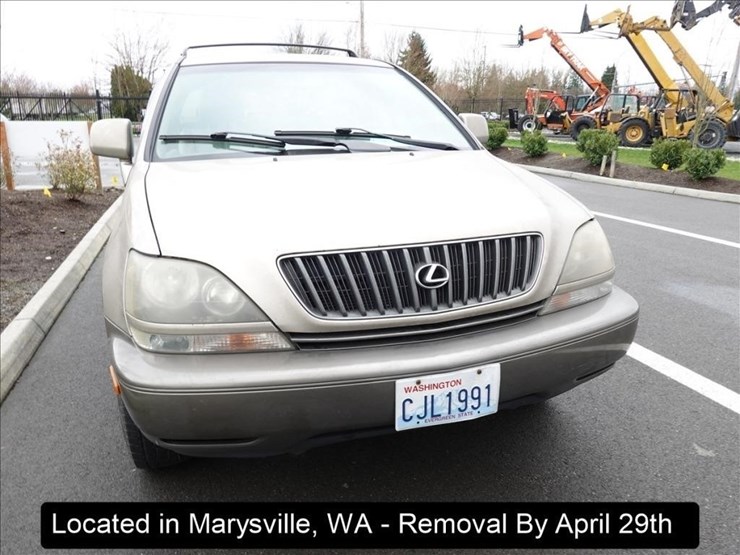 1999-lexus-rx300-image-12