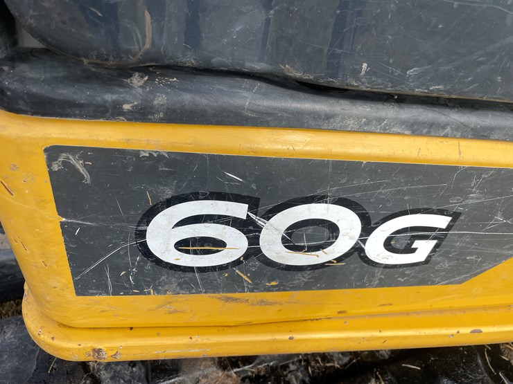 2020-deere-60g-image-52