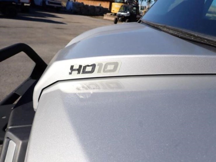 2021-can-am-defender-limited-hd10-4x4-side-by-side-image-31