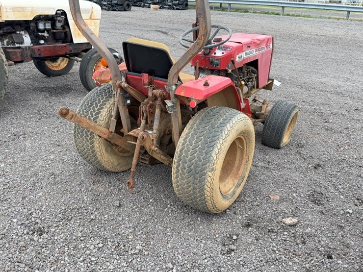 massey-ferguson-1010-image-7