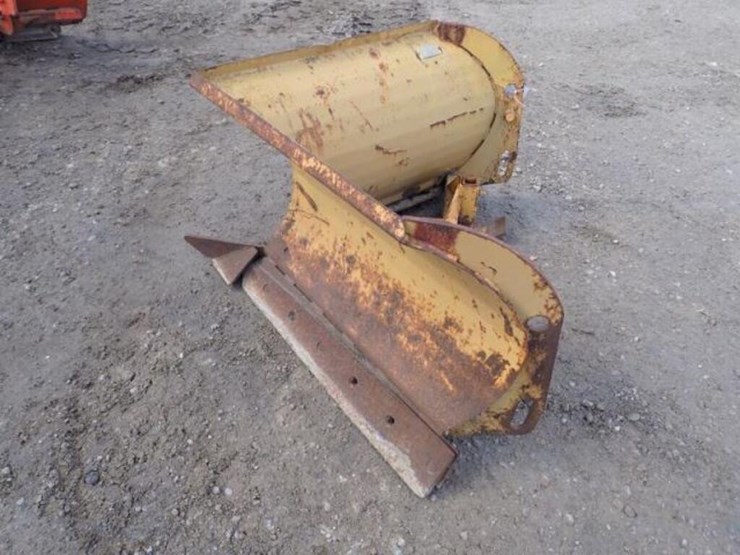 4-ft-v-plow-045352-image-4