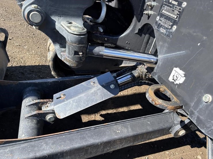 2020-bobcat-e26-image-19