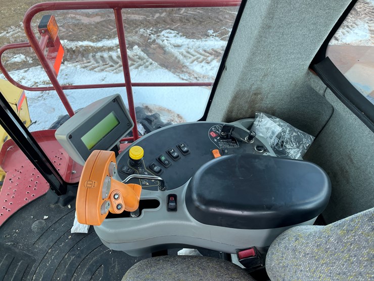 2011-new-holland-h8060-image-53