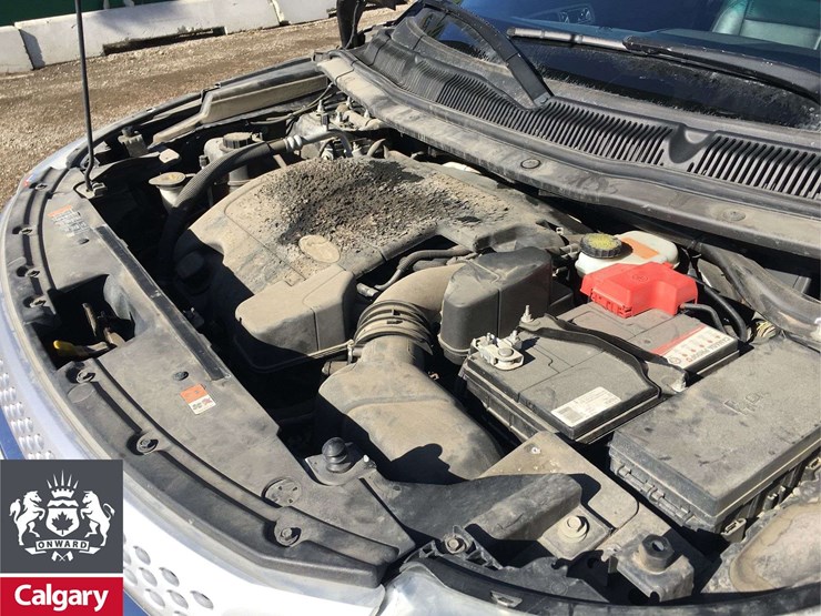 2014-ford-explorer-xlt-image-24