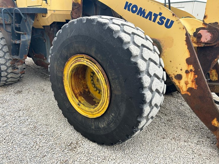 komatsu-wa380-6-image-11