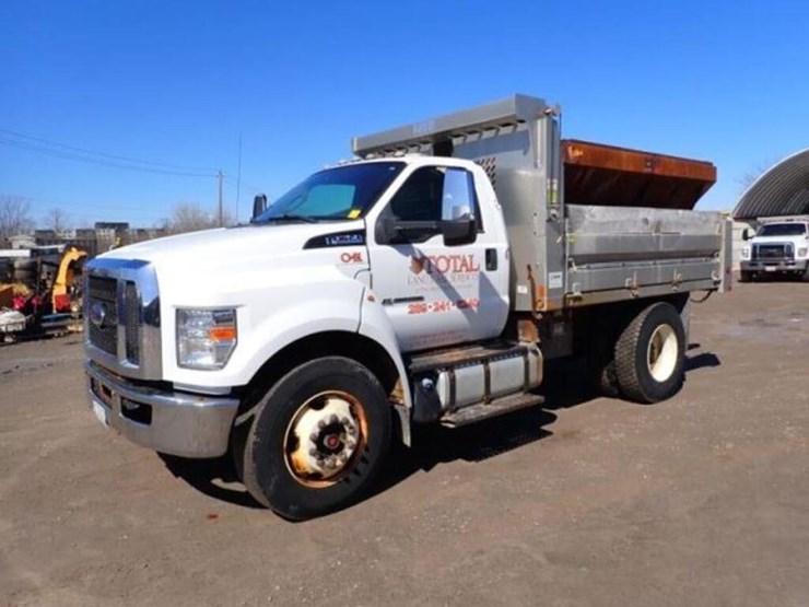 2016-ford-f750-image-1