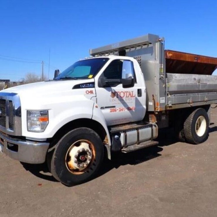 2016 FORD F750