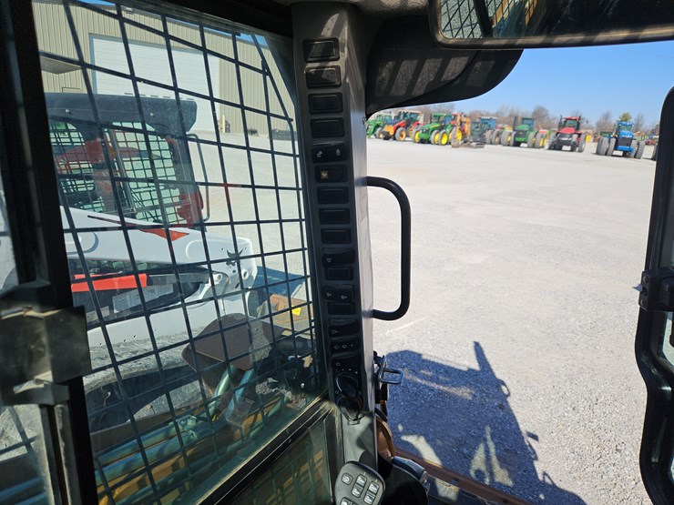 2023-case-tr310b-image-10