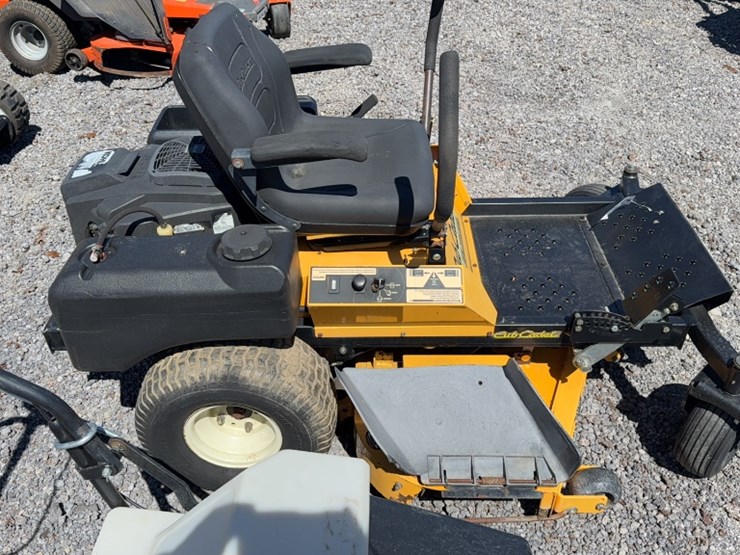 #4085-•-2008-cub-cadet-zero-turn-mower-image-7