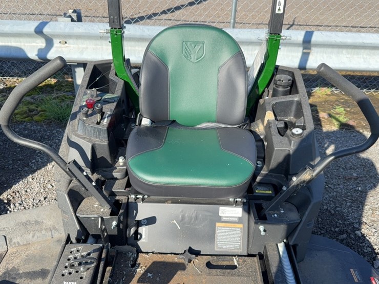 #4053-•-yakta-yxr-120-zero-turn-mower-image-6