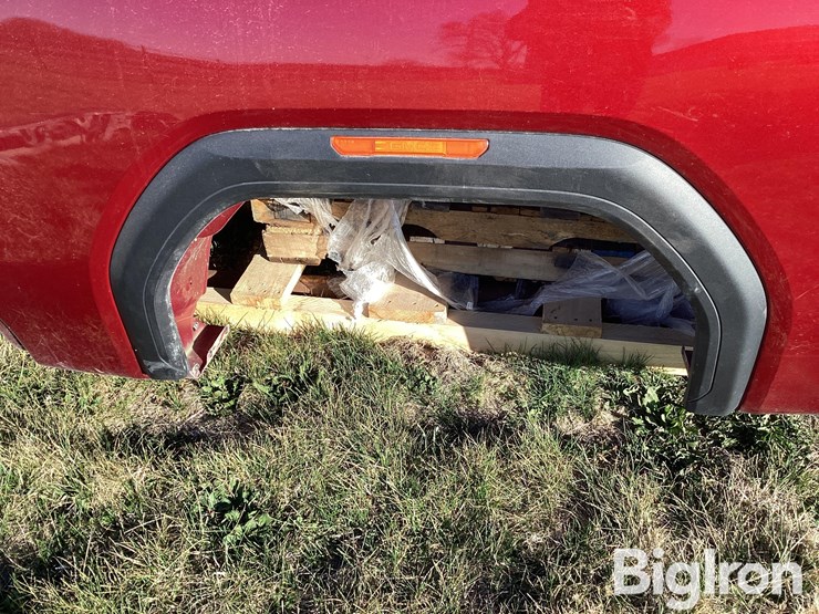 gmc-sierra-2500-image-12