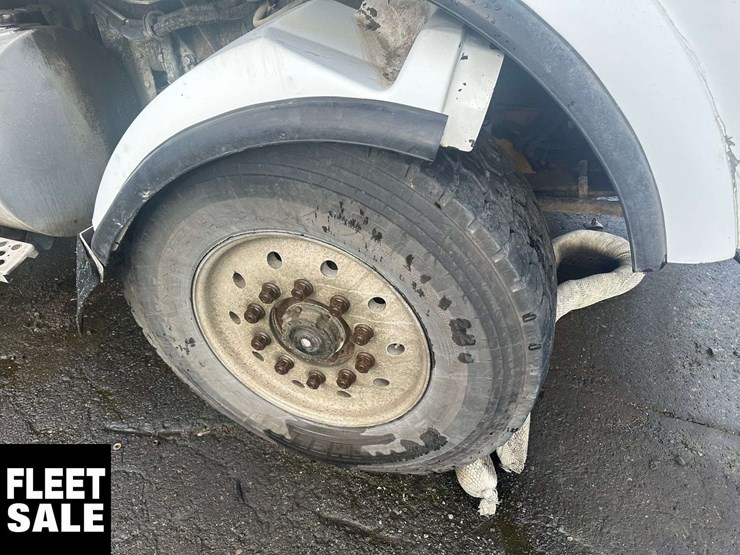 2005-kenworth-t800-image-4