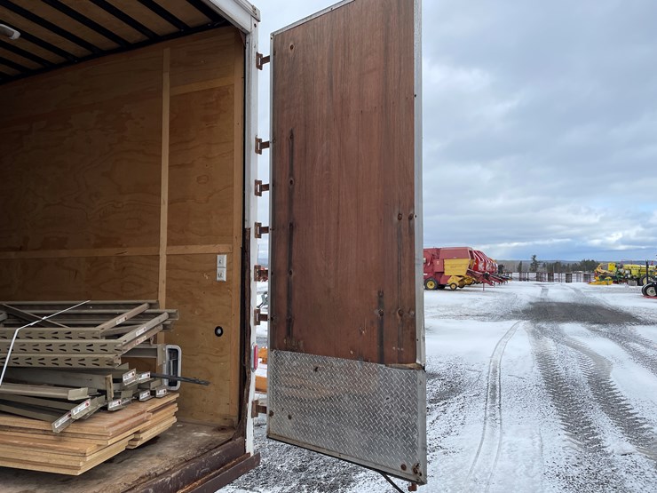 #280-•-2015-united-uxgn-8.536tr80-(3)-axle-enclosed-trailer-(has-wi.-title)-(mason,-wi)-image-44