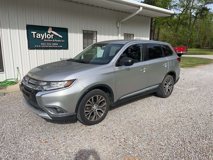 2018-mitsubishi-outlander-image-1