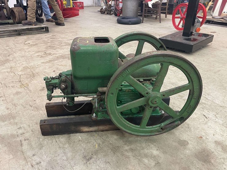 john-deere-11-image-2