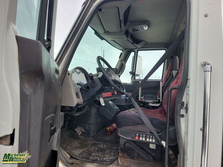 2009-international-workstar-7500-image-15