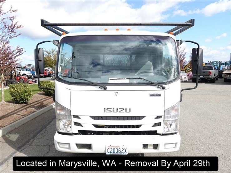 2017-isuzu-nqr-image-26