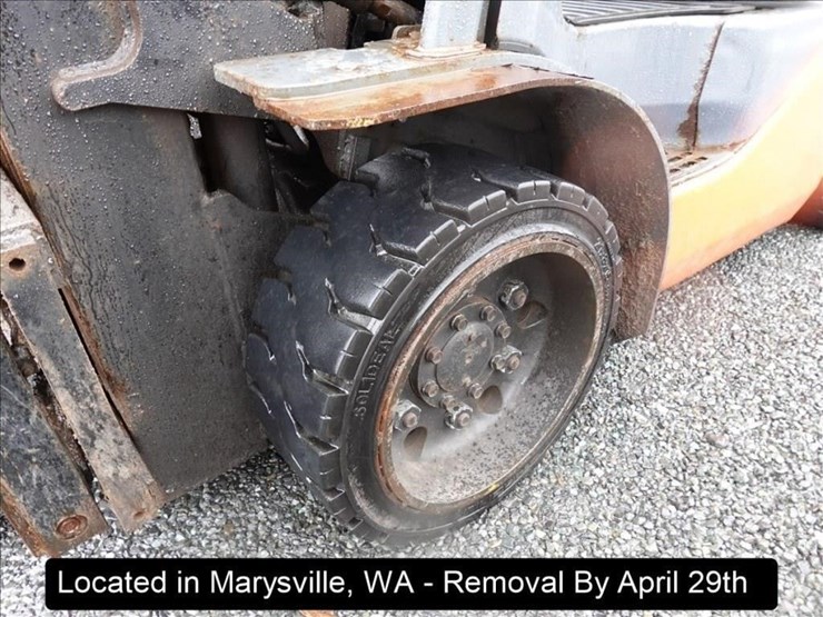 2013-toyota-8fgcu32-image-11