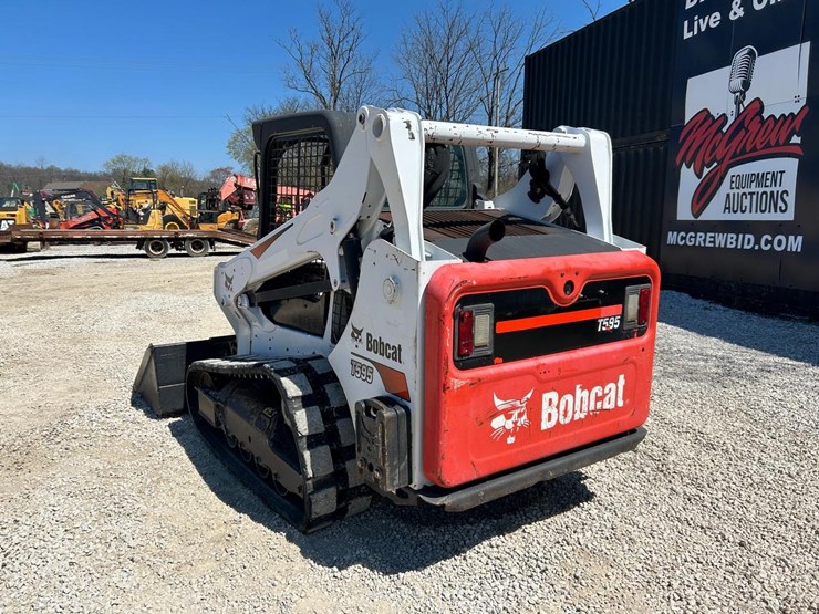 2020-bobcat-t595-image-2