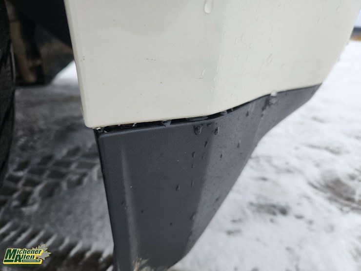 2015-gmc-yukon-denali-image-40