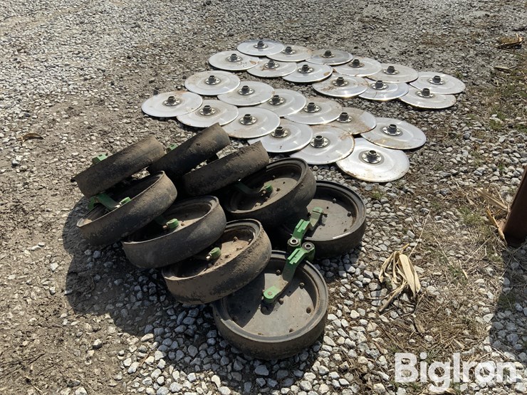 john-deere-1710-image-7