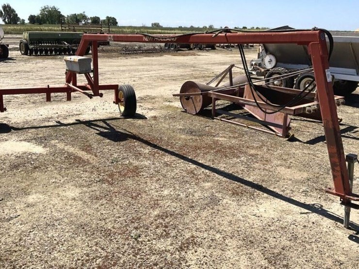 new-holland-252-image-1