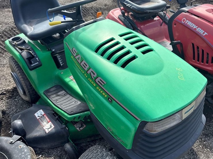 john-deere-la-image-2